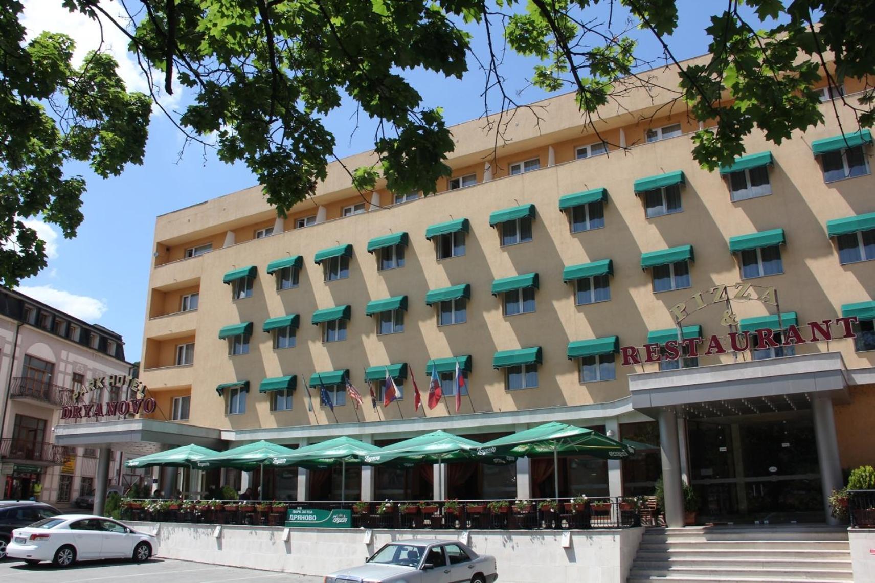 Park Hotel Dryanovo Eksteriør billede