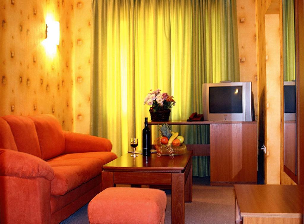 Park Hotel Dryanovo Eksteriør billede